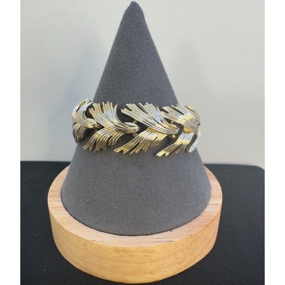 Stunning Vintage 1950s Lisner Leaf Spray Link Bracelet - Picture 3 of 7